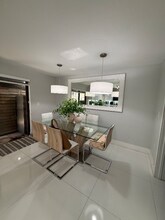 11115 W Okeechobee Rd in Hialeah Gardens, FL - Building Photo - Building Photo