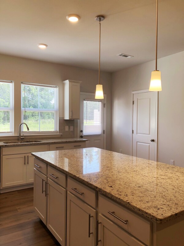 825 Falls Grove Trl in High Point, NC - Building Photo - Building Photo