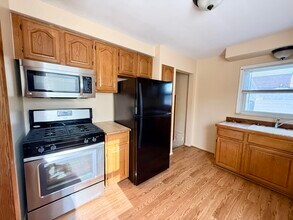 17104 Englewood Ave in Allen Park, MI - Building Photo - Building Photo