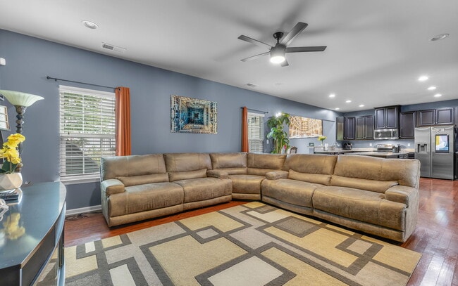 225 Mayberry Ct in Newport News, VA - Building Photo - Building Photo