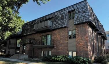 3552 S Gateway Blvd, Unit 102 in Sioux Falls, SD - Foto de edificio - Building Photo