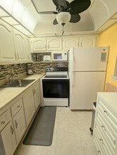 20 Coventry A in West Palm Beach, FL - Building Photo - Building Photo