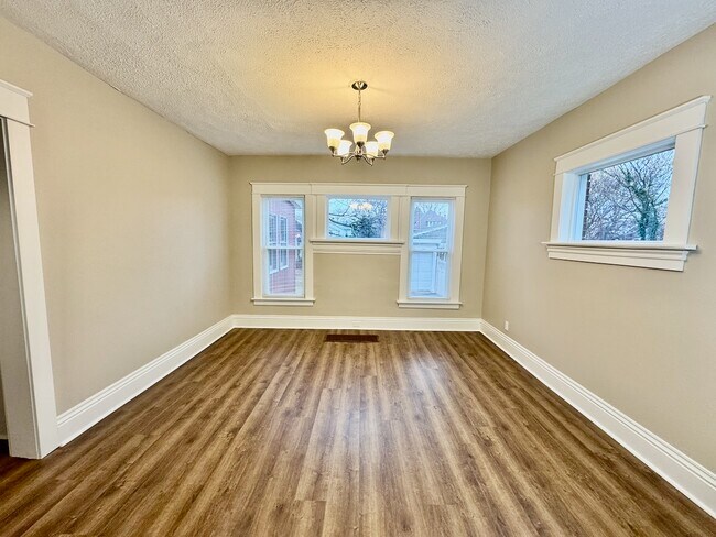 1026 W 7th St in Erie, PA - Foto de edificio - Building Photo