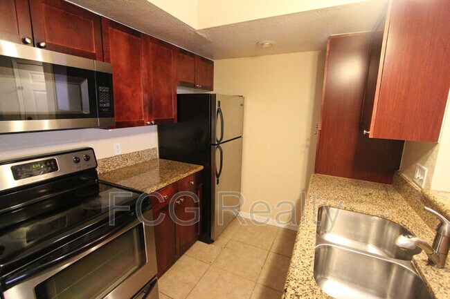 5148 Conroy Rd in Orlando, FL - Building Photo - Building Photo