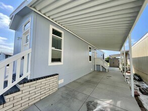 14352 Beach Blvd in Westminster, CA - Foto de edificio - Building Photo