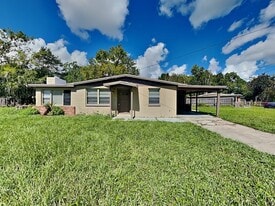 6158 Verdes Rd in Jacksonville, FL - Building Photo