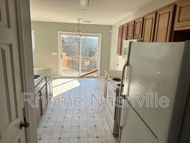 2409 Edencrest Dr in Nashville, TN - Building Photo - Building Photo