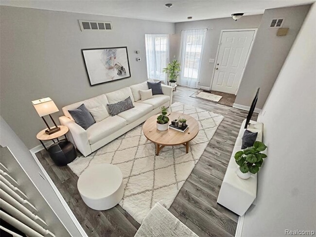 41070 Southwind Dr in Canton Township, MI - Building Photo - Building Photo