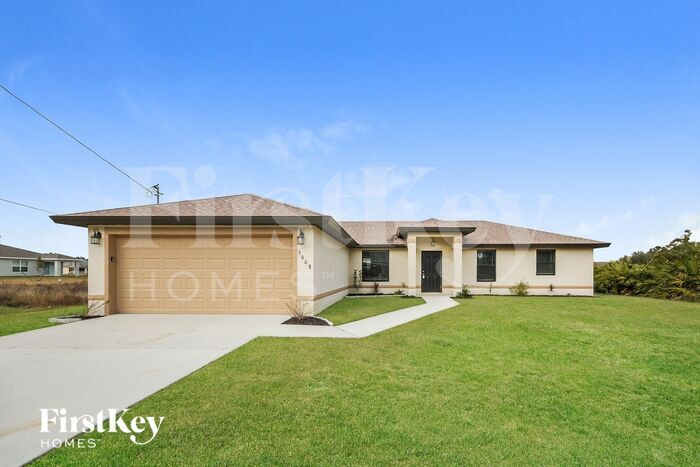 3008 45th St SW in Lehigh Acres, FL - Foto de edificio