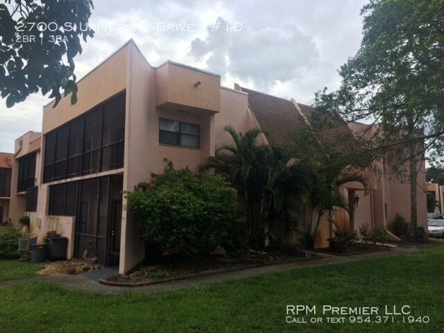 2700 S University Dr-Unit -#1D in Davie, FL - Building Photo