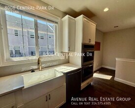 8006 Central Park Dr in Richmond Heights, MO - Building Photo - Building Photo