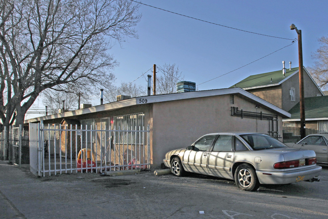 509-513 Alcazar St SE in Albuquerque, NM - Building Photo