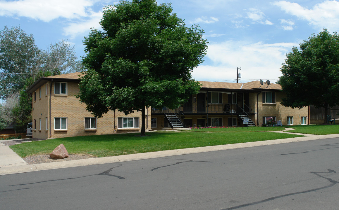 200 Laurel St in Broomfield, CO - Foto de edificio