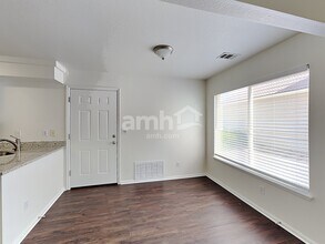 4570 N Orleans St in Denver, CO - Building Photo - Building Photo