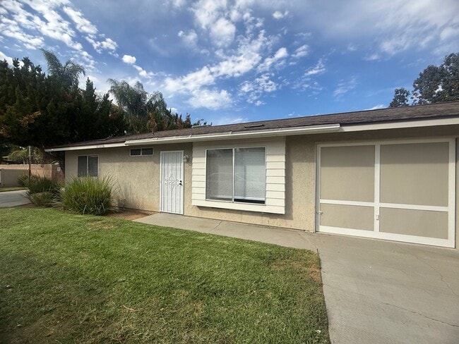 property at 12323 Ross Pl