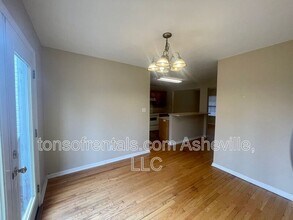 16 Evergreen Ave in Asheville, NC - Building Photo - Building Photo