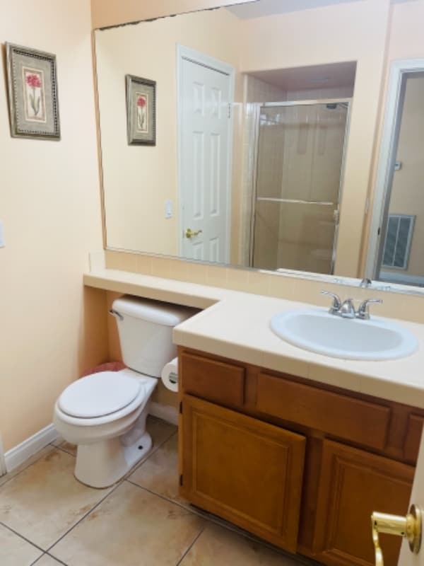 4834 Sea Urchin Dr in San Diego, CA - Foto de edificio - Building Photo