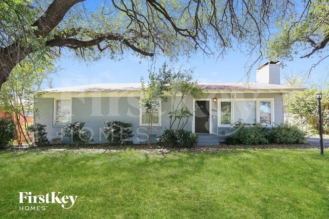 property at 1624 Oakland Blvd