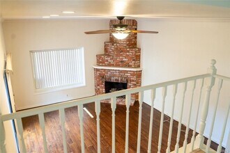 312 Paige Ln in Costa Mesa, CA - Building Photo - Building Photo