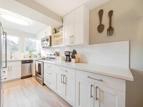 614 21st Ave in Seattle, WA - Building Photo - Building Photo