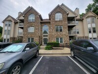 9815 Lake Pointe Ct, Unit 104