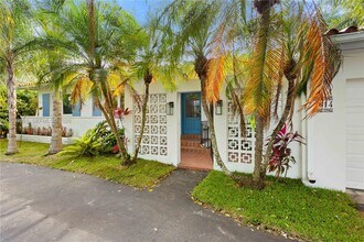 5614 San Vicente St in Coral Gables, FL - Building Photo - Building Photo