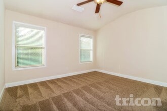 309 Trickum Hill Dr in Lawrenceville, GA - Foto de edificio - Building Photo