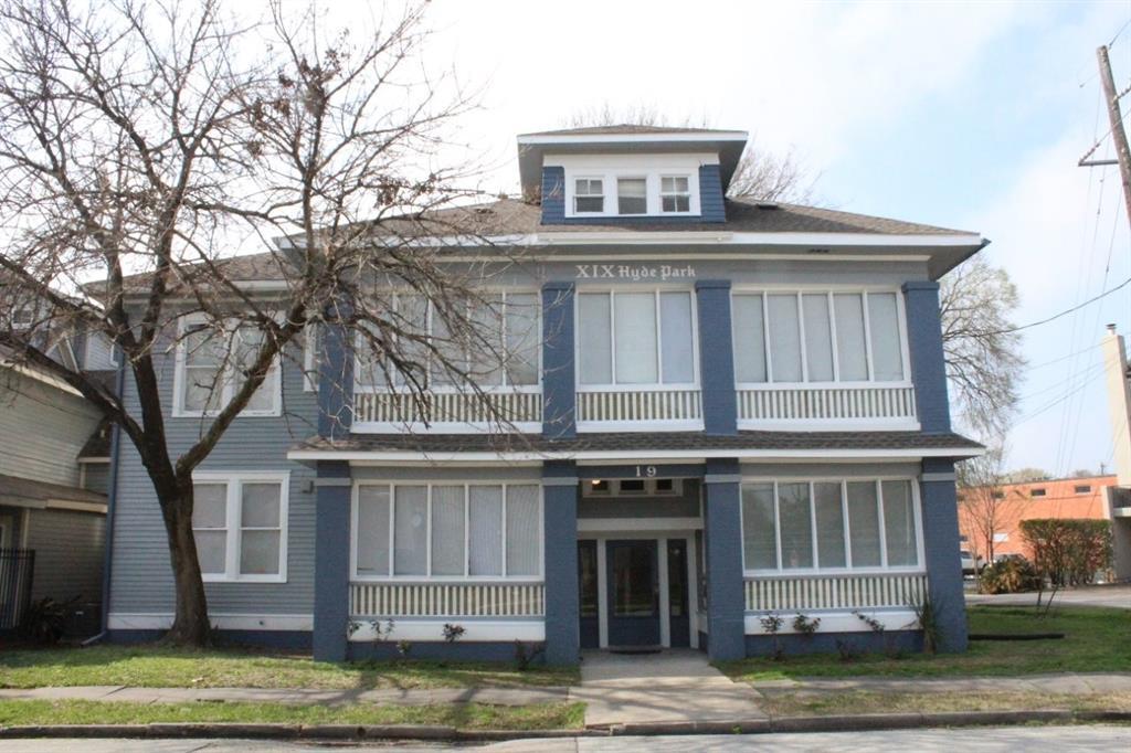 19 Hyde Park Blvd in Houston, TX - Building Photo
