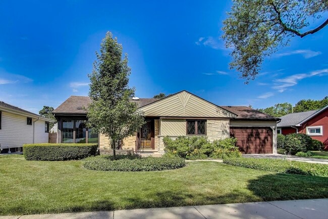 property at 828 N Fernandez Ave