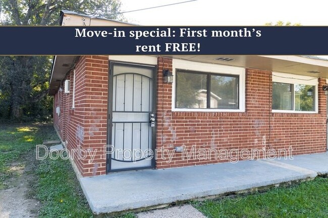 property at 1008 N Hawthorne St
