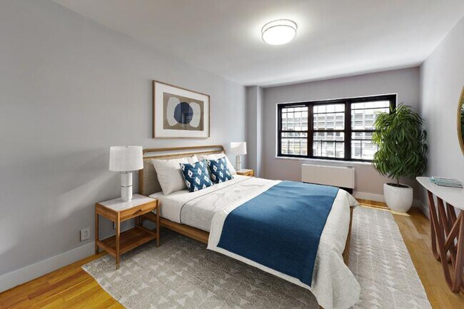 301 E 47th St in New York, NY - Building Photo - Building Photo