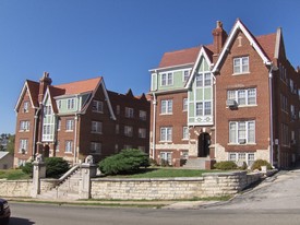 Plaza Apartments