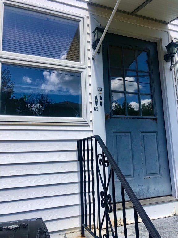 65 South St in Waltham, MA - Foto de edificio - Building Photo