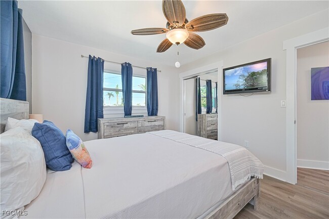 property at 2868 Sanibel Blvd