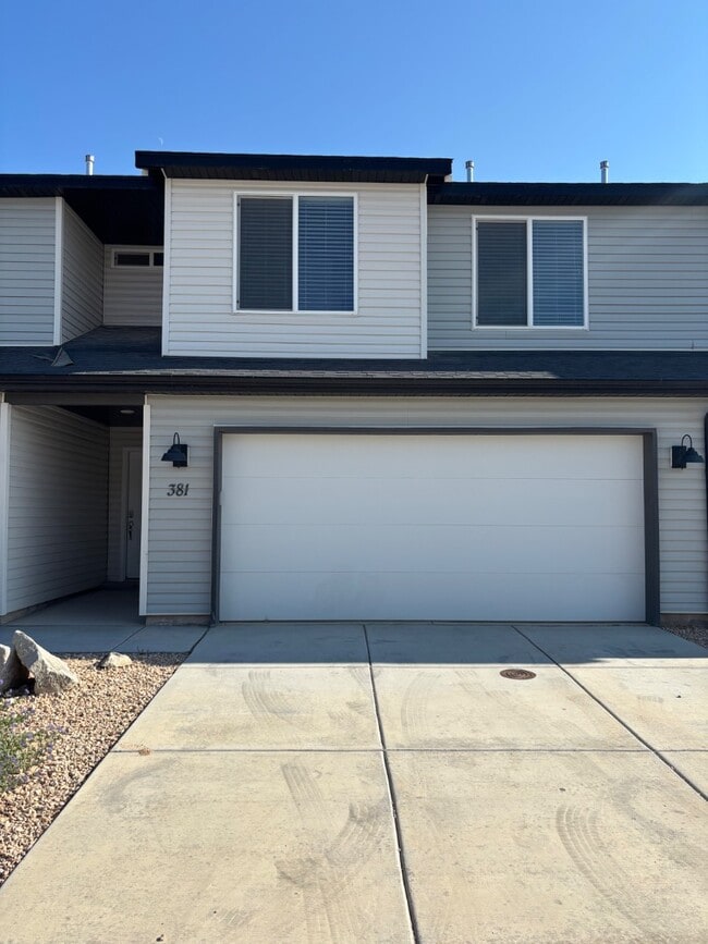 property at 381 W 2025 N