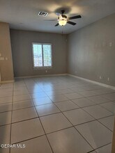 7857 Enchanted Hls Dr in El Paso, TX - Building Photo - Building Photo