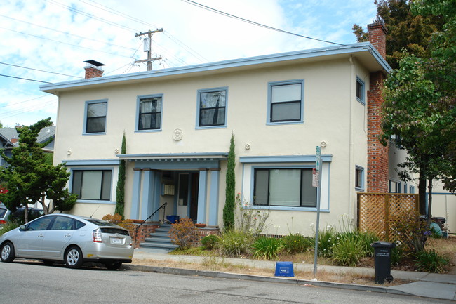 2701 Prince St in Berkeley, CA - Foto de edificio - Building Photo