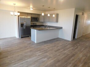 701 Canyon Ct, Unit Unit B in Grand Junction, CO - Building Photo - Building Photo