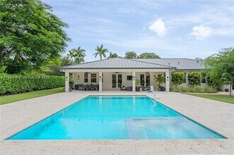 9301 SW 92nd Ave, Unit 01 in Miami, FL - Building Photo - Building Photo