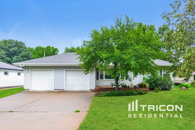 property at 406 E River St