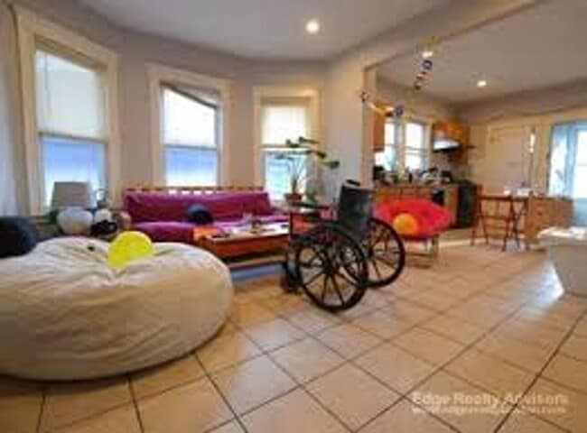 24 Long Ave in Boston, MA - Building Photo - Building Photo