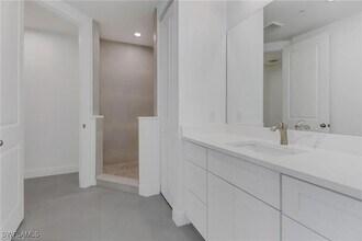 1803 Samantha Gayle Wy in Cape Coral, FL - Foto de edificio - Building Photo