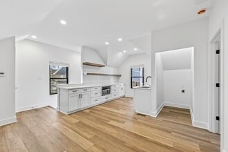 2133 N Talbott St in Indianapolis, IN - Building Photo - Building Photo