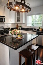 7013 Andasol Ave in Los Angeles, CA - Building Photo - Building Photo