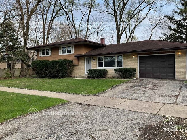 property at 5925 W 91st St