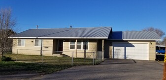 472-285 Johnstonville Rd in Susanville, CA - Building Photo