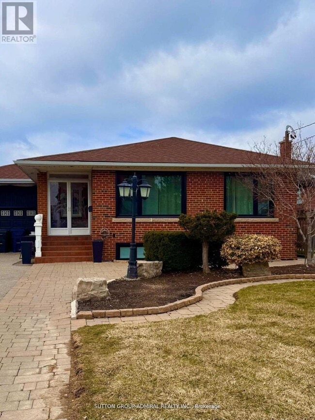 6 Frankfort Ave