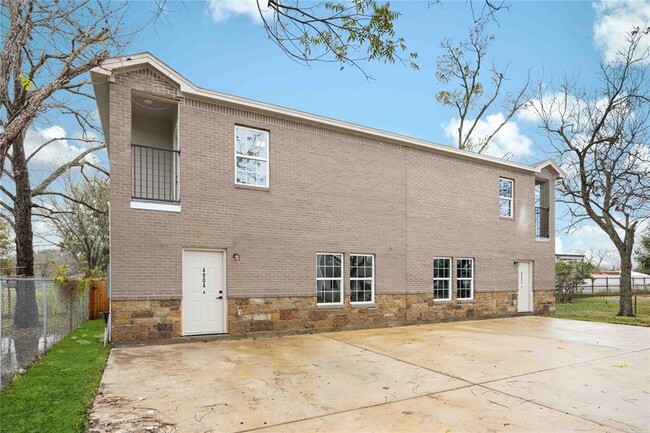 4904 Mallow St in Houston, TX - Building Photo - Building Photo