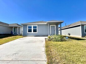 175 Kyanite Dr in Maxwell, TX - Building Photo