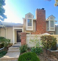 2882 W Long Cir in Littleton, CO - Building Photo